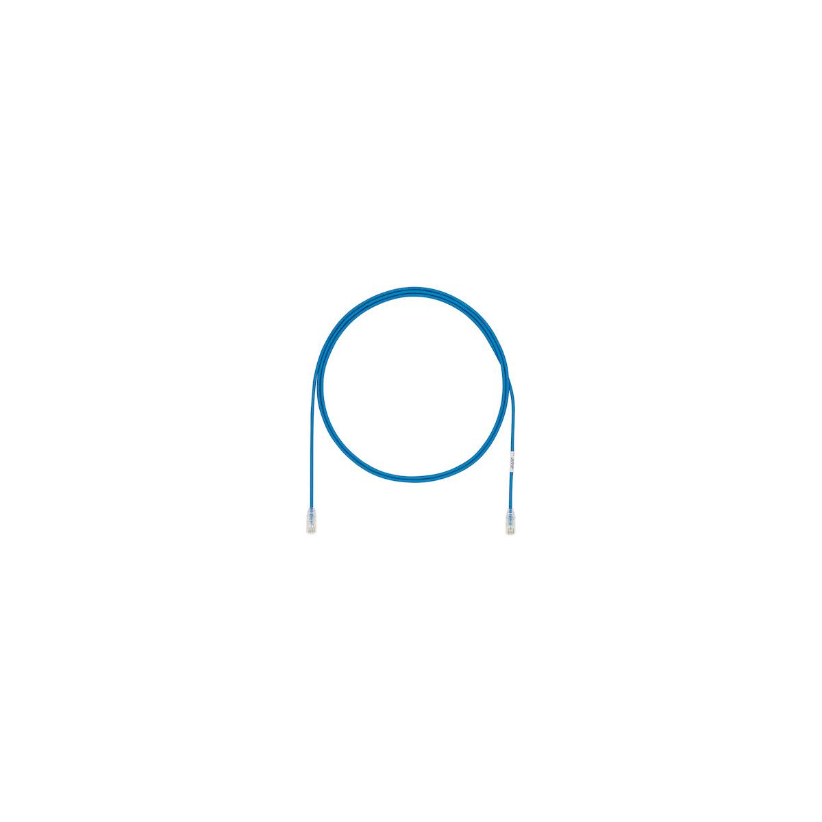 Cable azul con conectores. Fondo blanco.