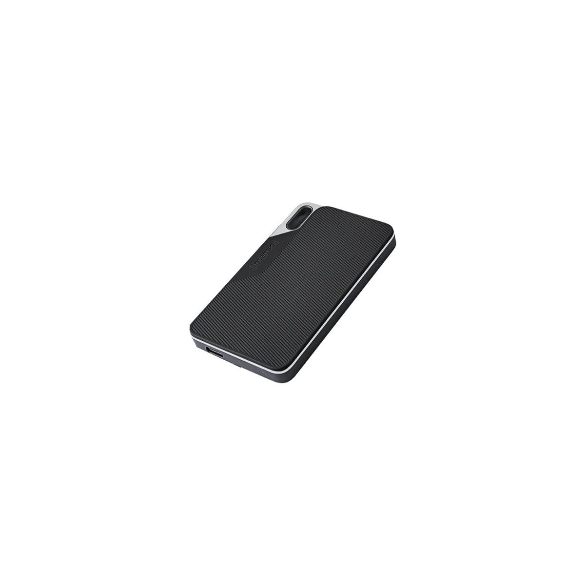 Funda negra para smartphone con textura acanalada y borde plateado.