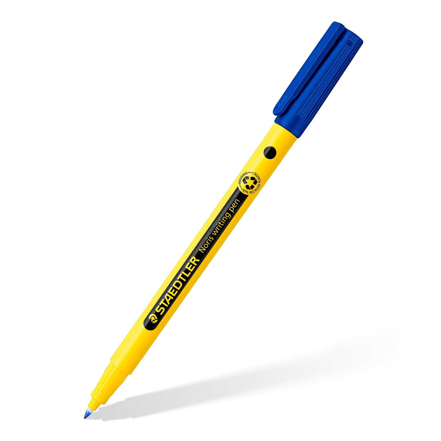 Ein gelber Stift mit blauer Kappe und Spitze auf weißem Grund.