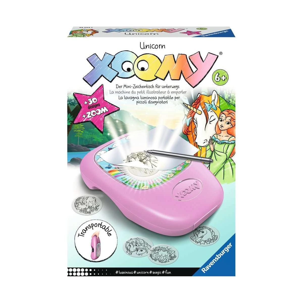 Un tavolino da disegno Xoomy rosa per bambini a tema unicorno e stilo.