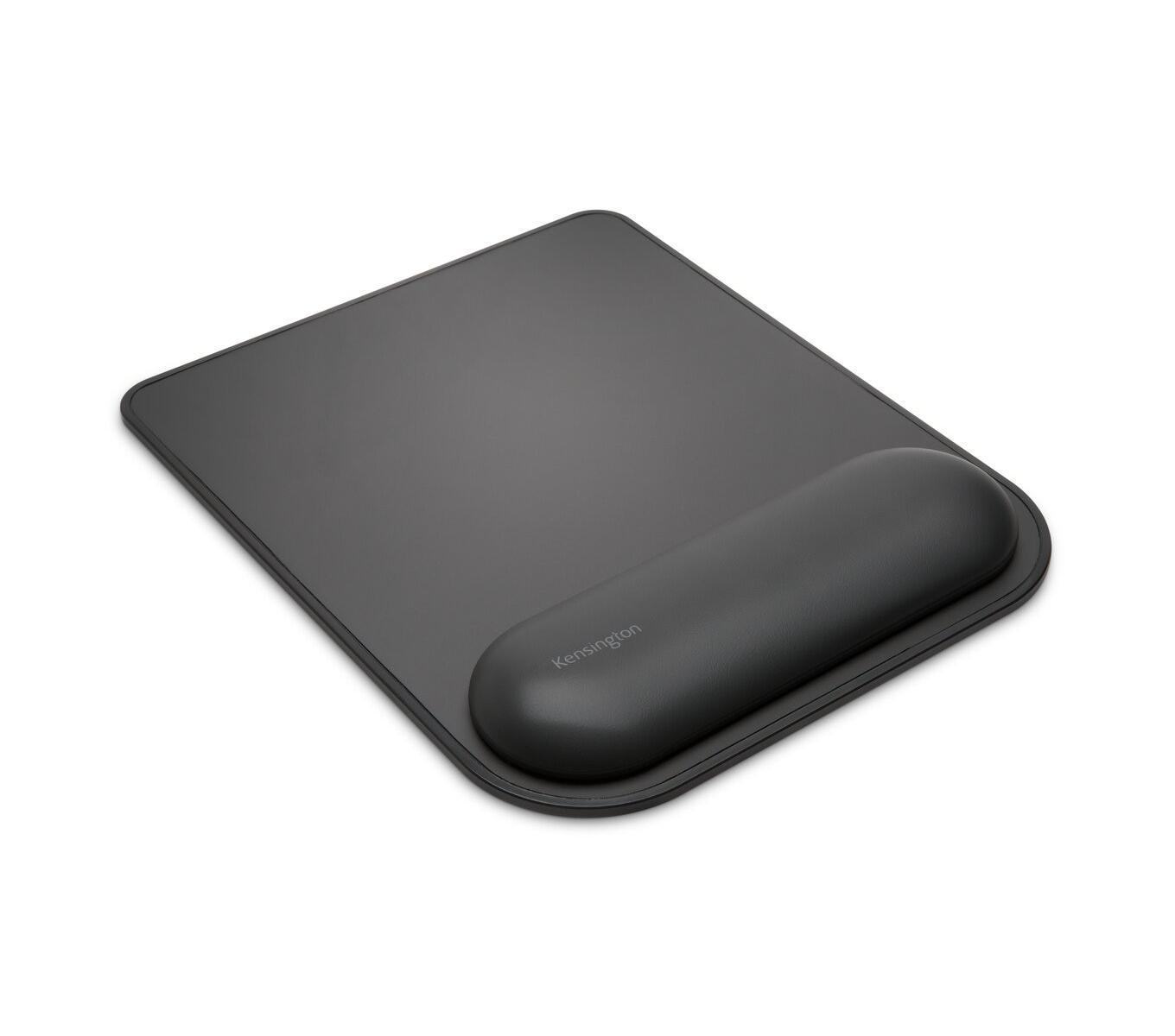 Se muestra un tapete para mouse Kensington negro con reposamuñecas sobre fondo blanco.