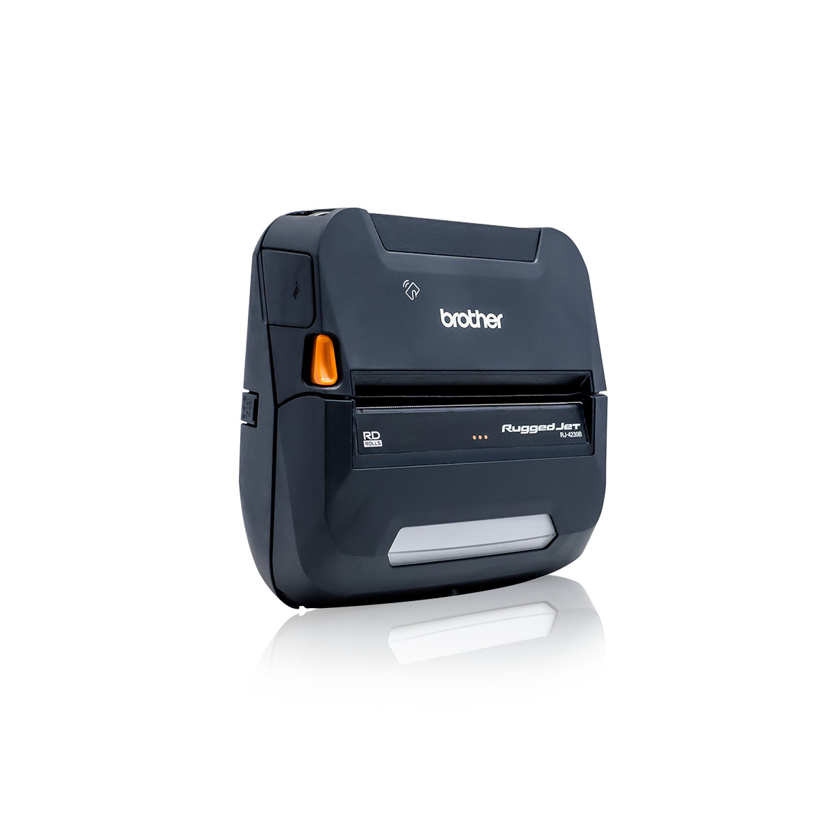 Una stampante di etichette Brother RuggedJet RJ-420B scura con pulsante arancione.