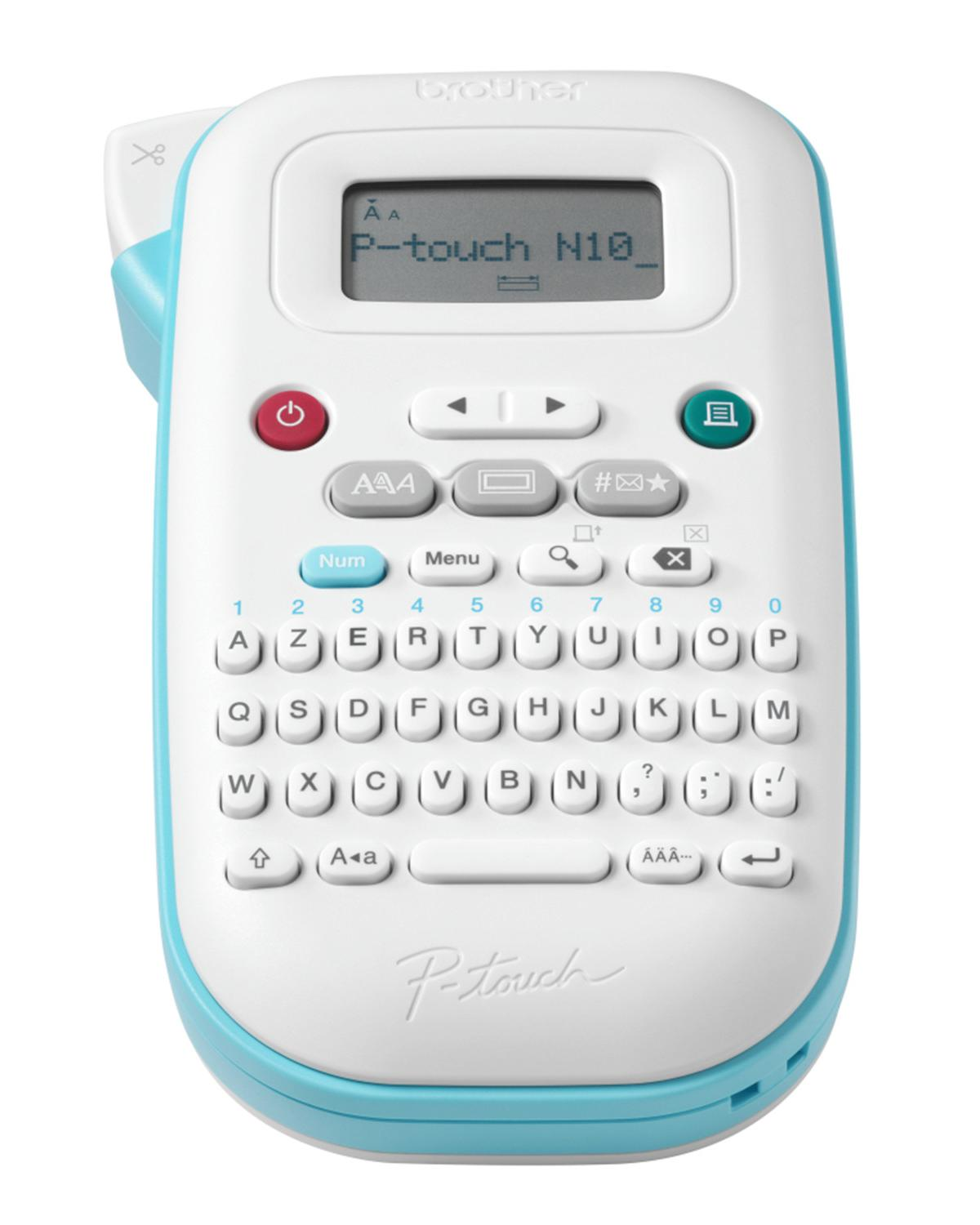 Ein weiß-blauer Brother P-touch N10 Etikettendrucker mit QWERTZ-Tastatur.