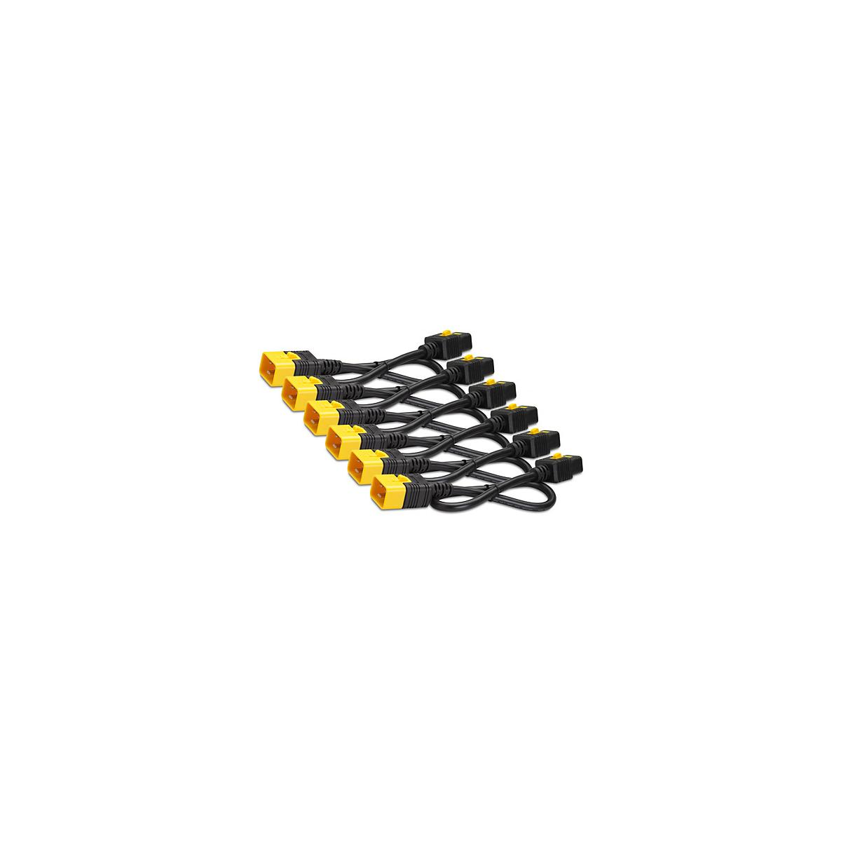Sechs schwarze Kabel mit gelben Steckern liegen nebeneinander.