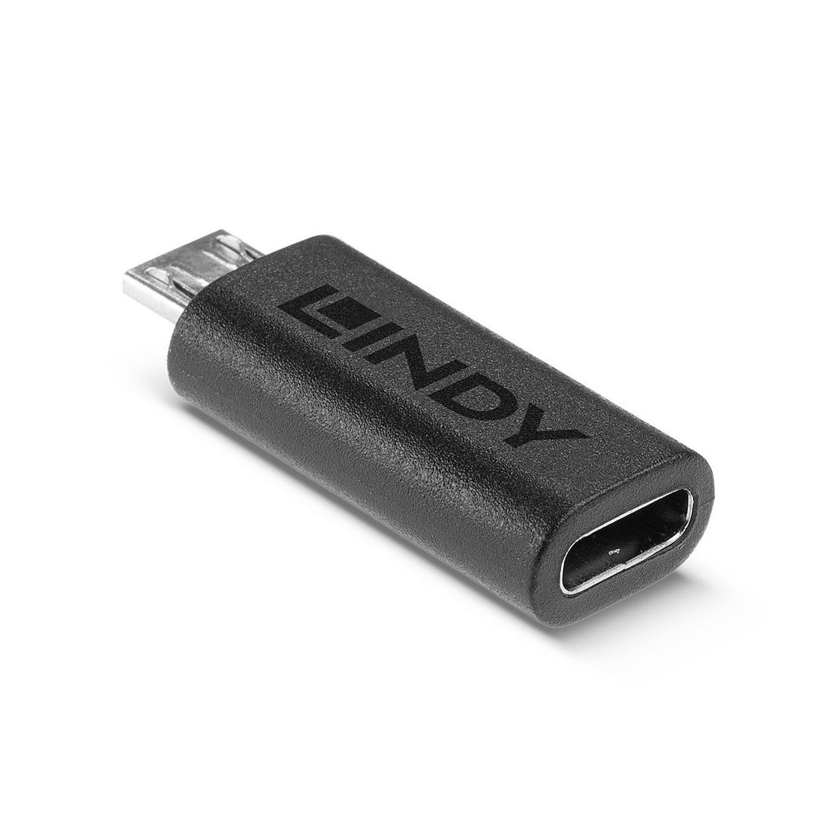 Un adattatore USB-C a Micro USB nero con logo LINDY.
