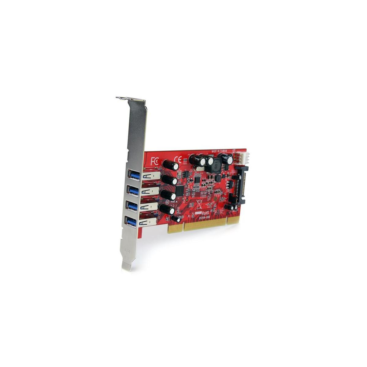 Una placa de circuito roja con múltiples puertos USB y componentes, sobre fondo blanco.