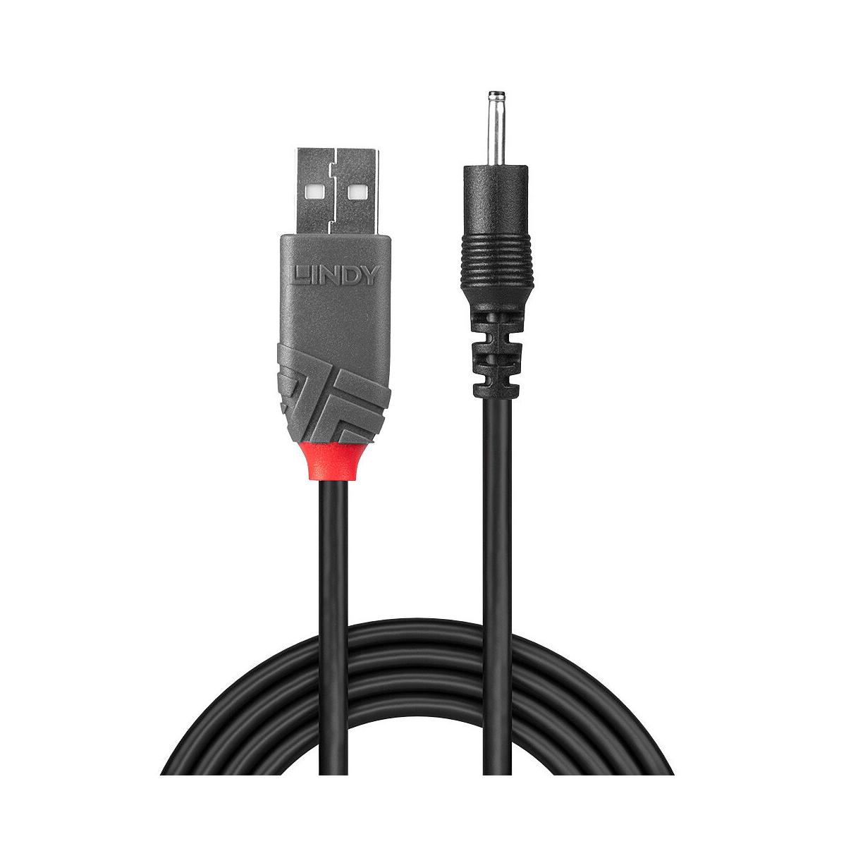 Un cavo nero con connettore USB-A e connettore a barilotto su sfondo bianco.