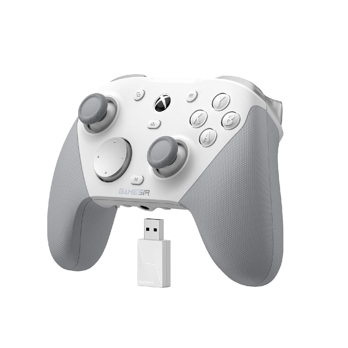 Un controller da gioco bianco e grigio con un dongle USB.