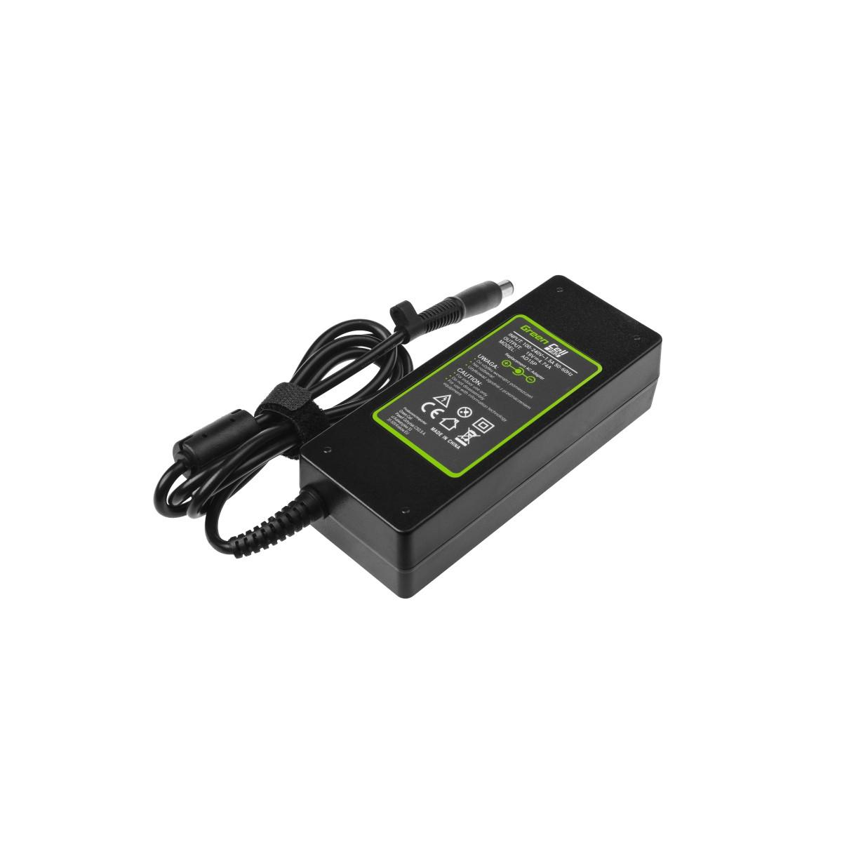 Schwarzes Netzteil mit Kabel und Stecker, Green Cell Logo.