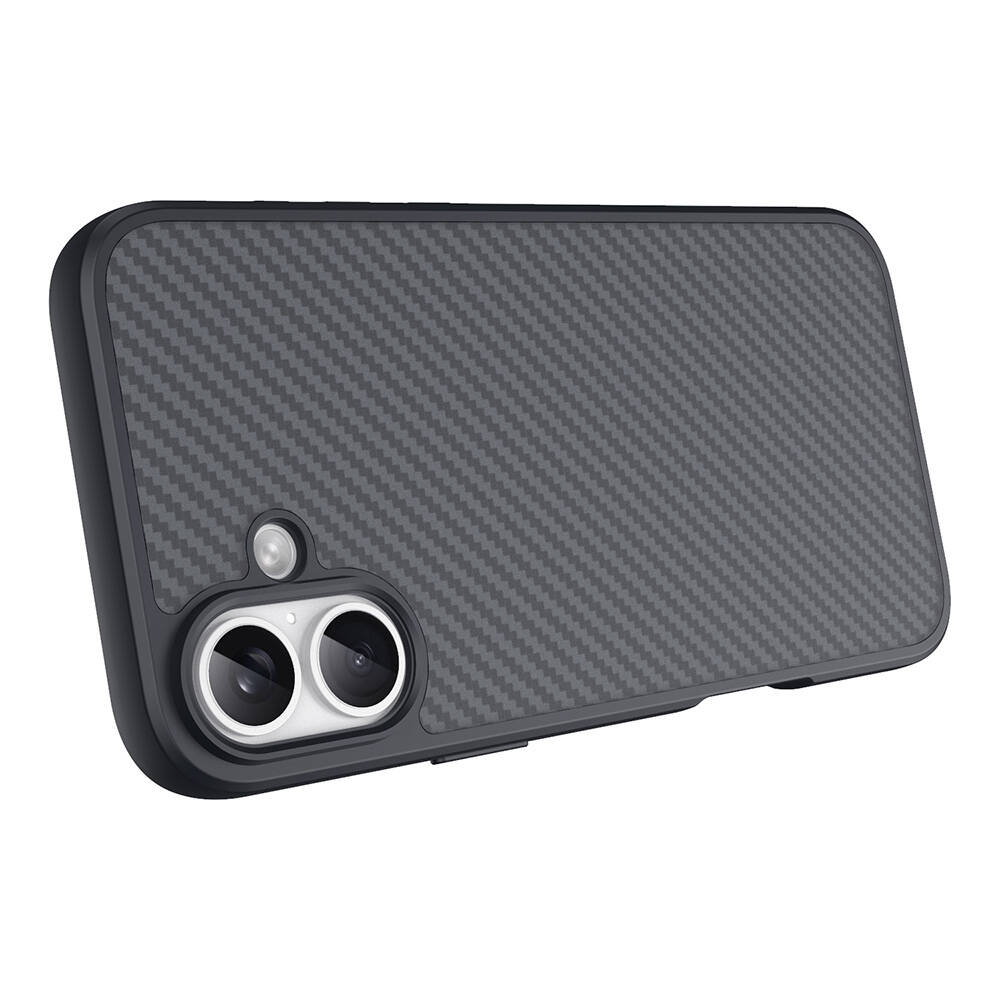 Karbon desenli, kamera kesimli gri telefon kılıfı.