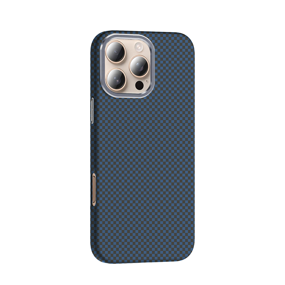 Kamera oyuntulu, lacivert kareli telefon kılıfı.