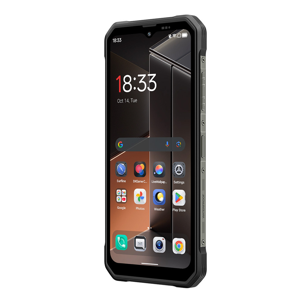 Smartphone nero con sfondo scuro, mostra l'ora 18:33 e varie icone di app.
