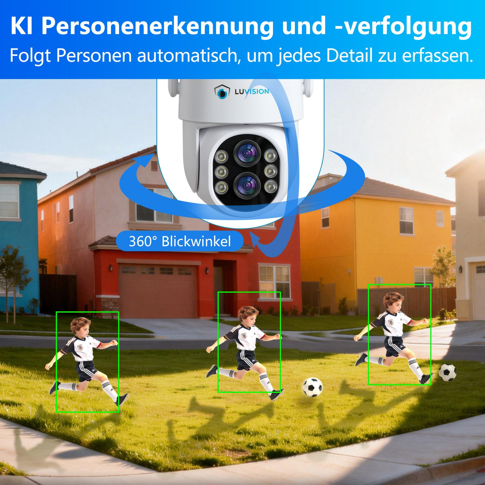 Drei Jungen spielen Fußball im Vorgarten, umgeben von Häusern.