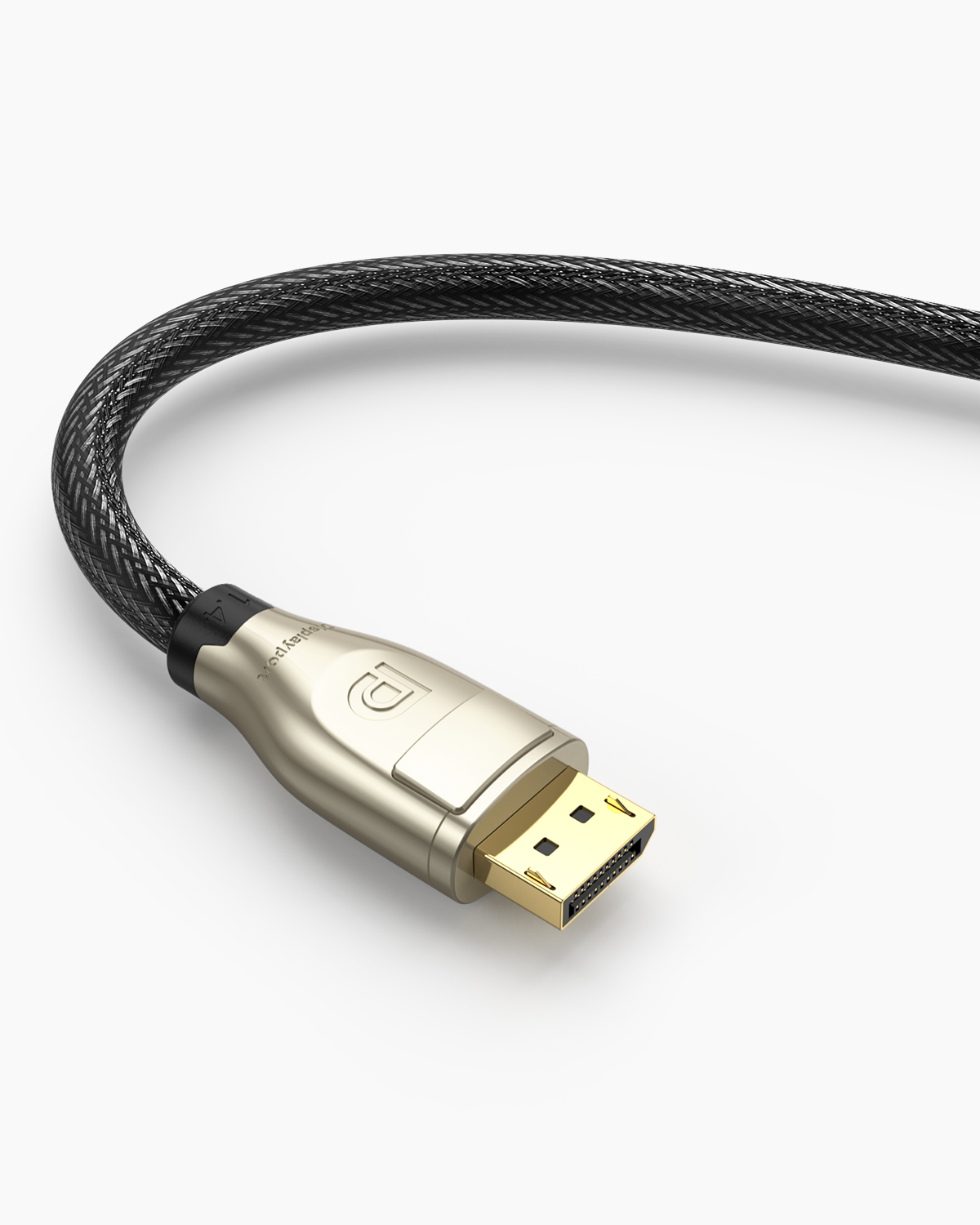 Ein silberner DisplayPort-Stecker mit goldenen Kontakten und einem schwarzen Kabel.