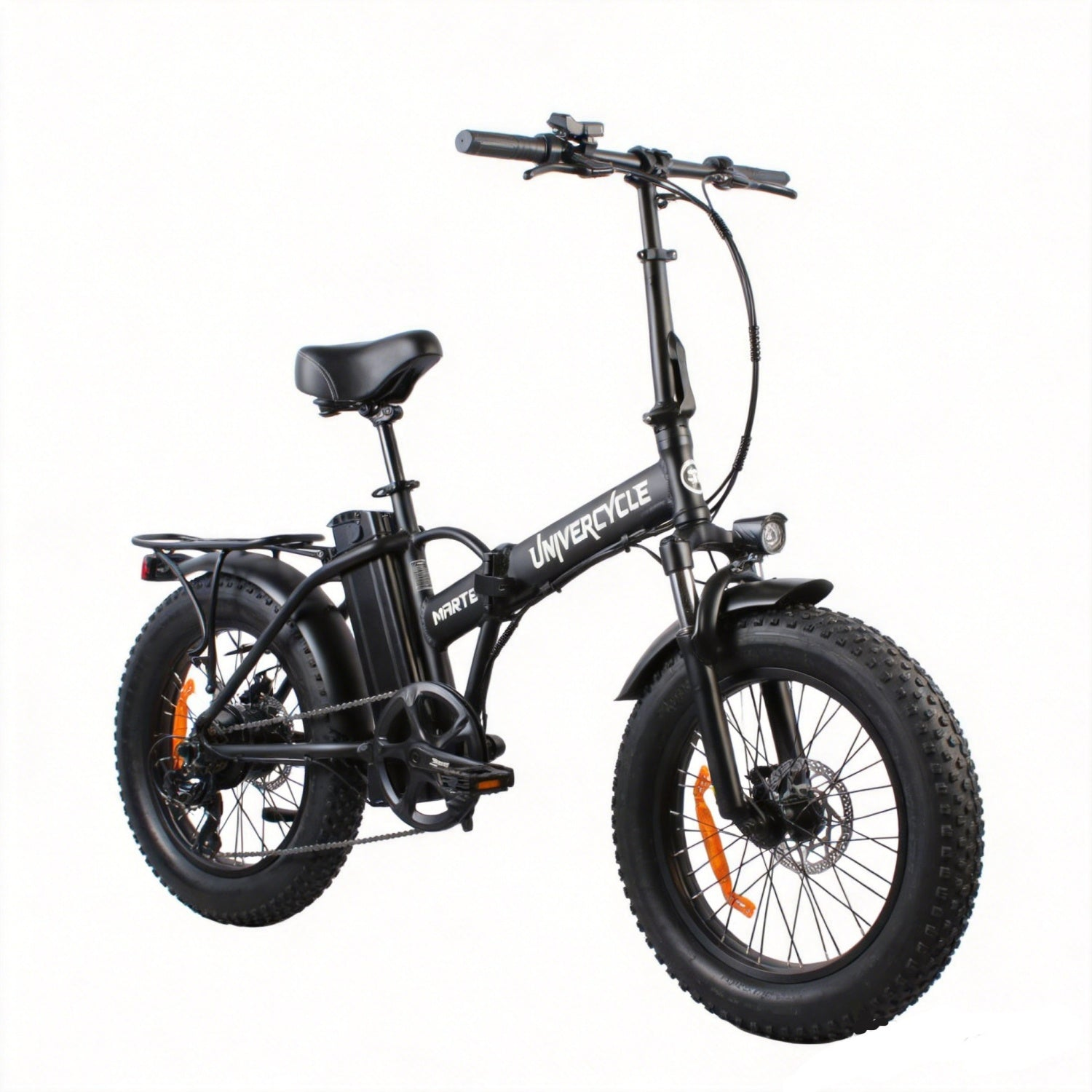 Una bicicleta eléctrica plegable negra con ruedas anchas y portaequipajes.