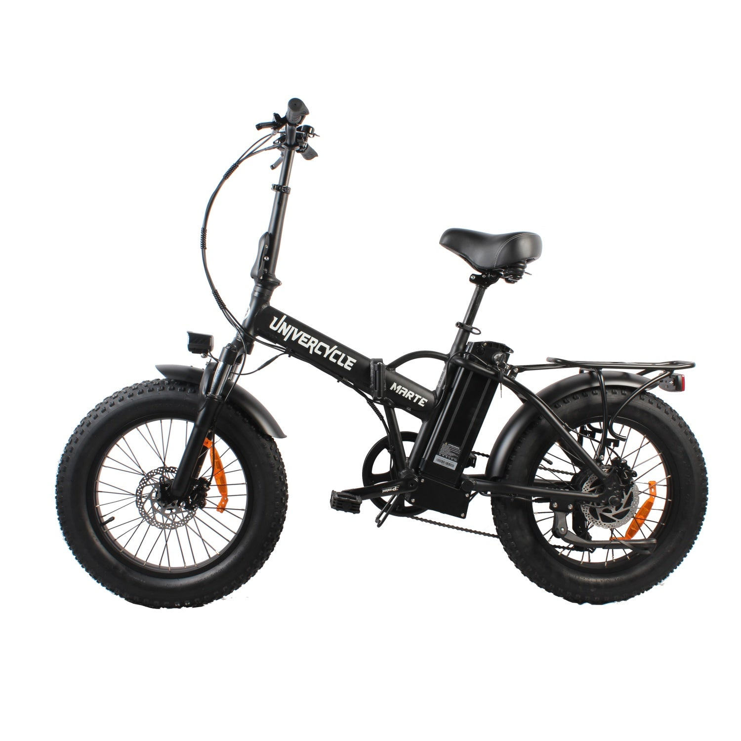 Una bicicleta eléctrica plegable fat-tire negra con frenos de disco y reflectores naranjas.