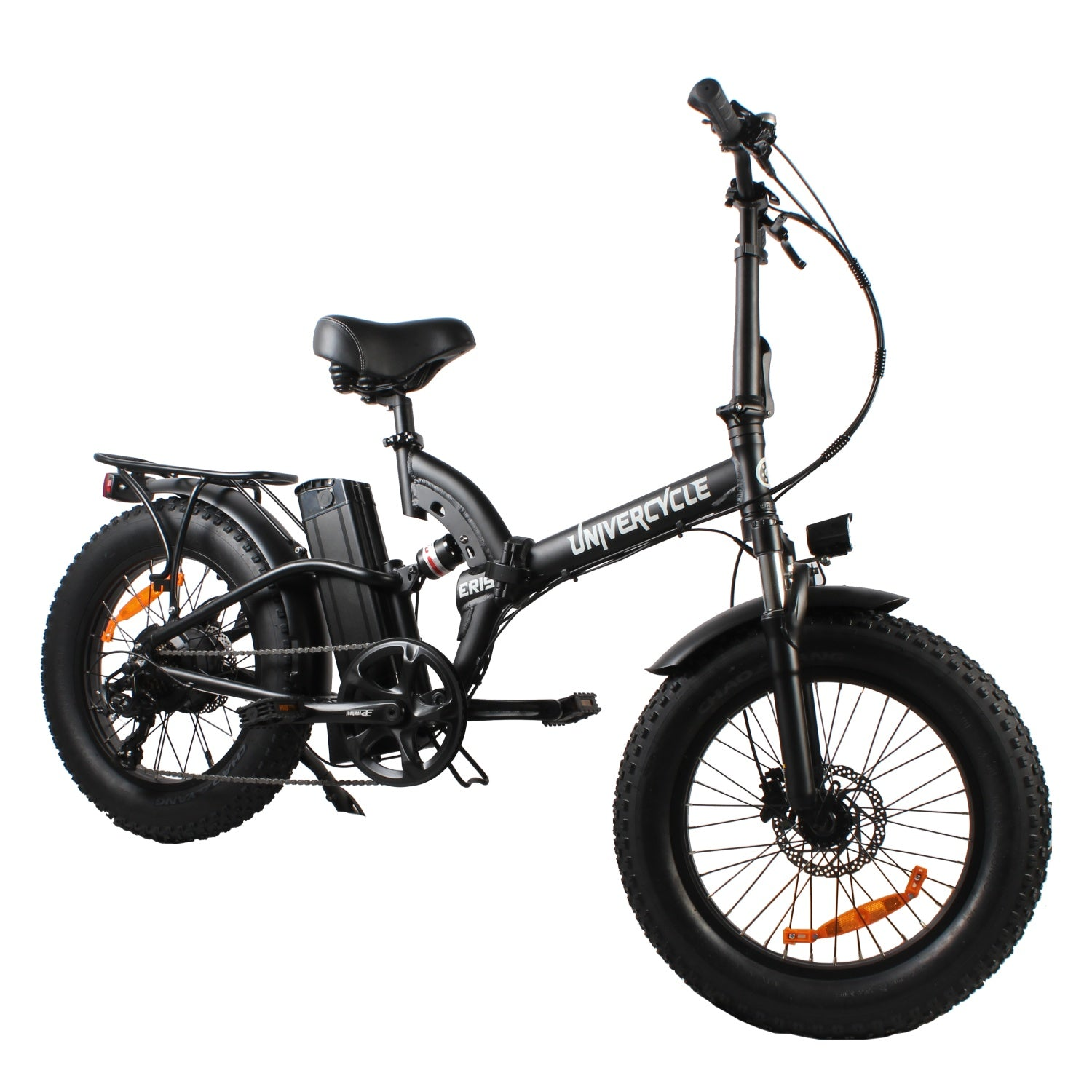 Bicicleta eléctrica plegable negra con ruedas anchas, portaequipajes y batería.