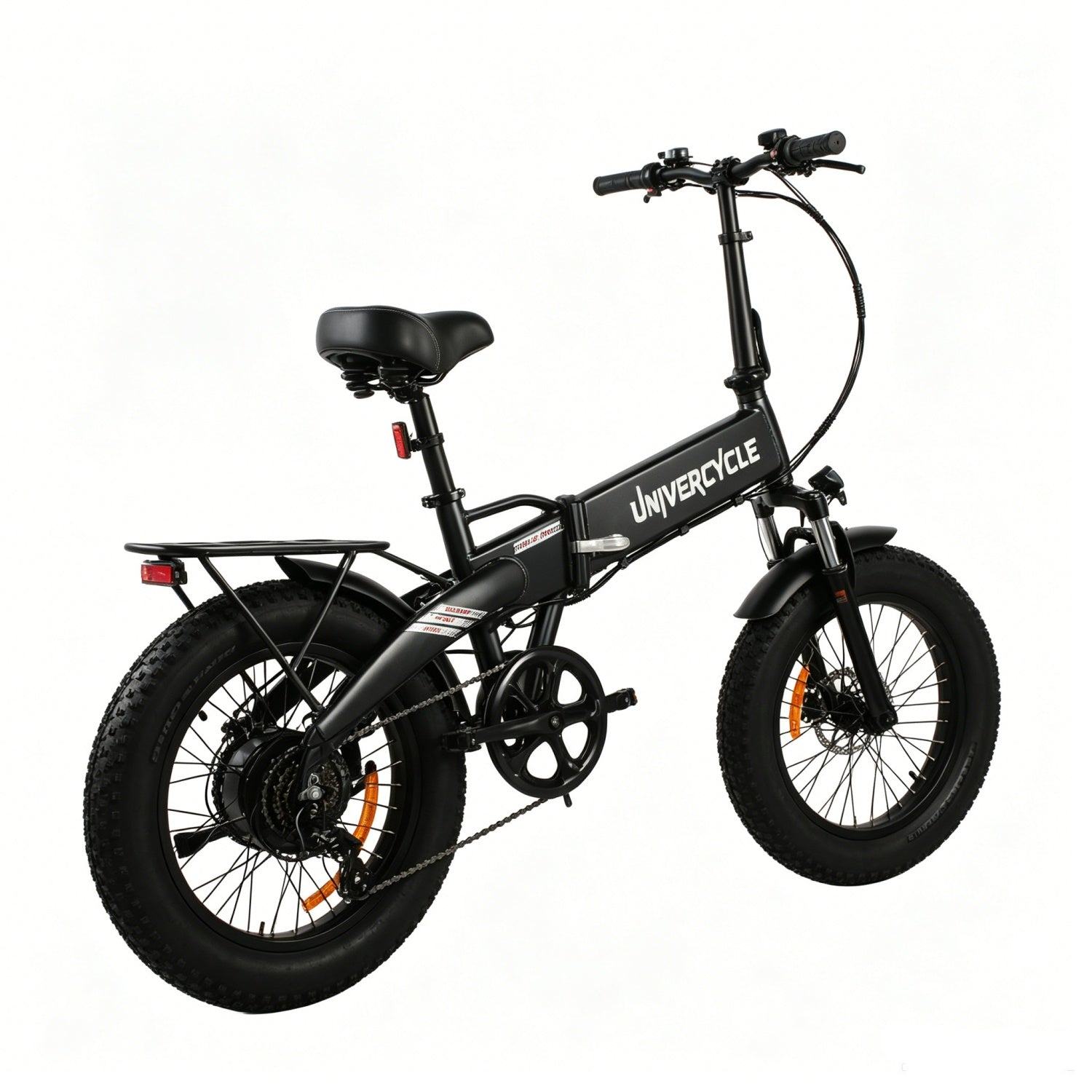 Una bicicleta eléctrica plegable negra con neumáticos anchos y portaequipajes.
