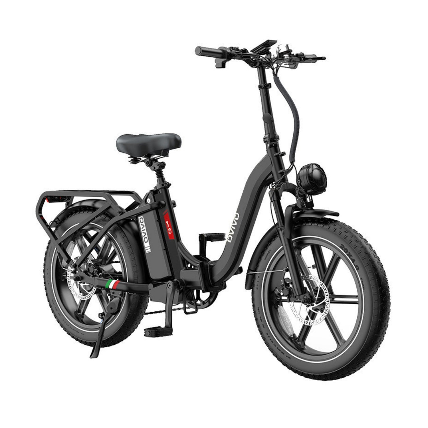 Bicicleta eléctrica negra con llantas anchas, portaequipajes trasero y faro.