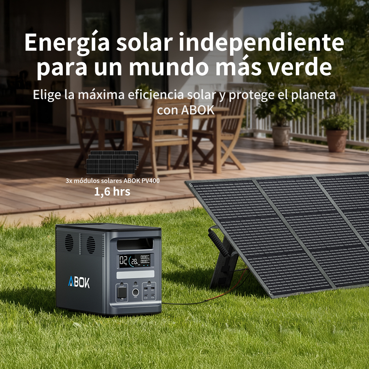 Una estación de energía gris y un panel solar sobre césped frente a una casa.