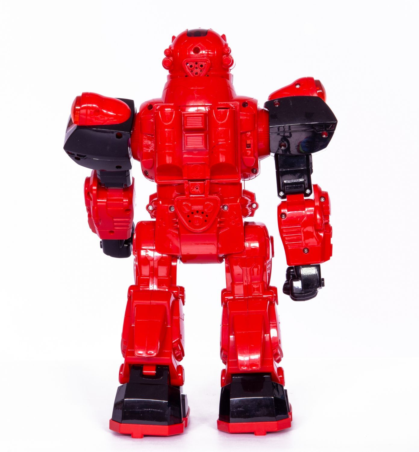 Czerwony i czarny robot zabawa, widok z tyłu, na białym tle.