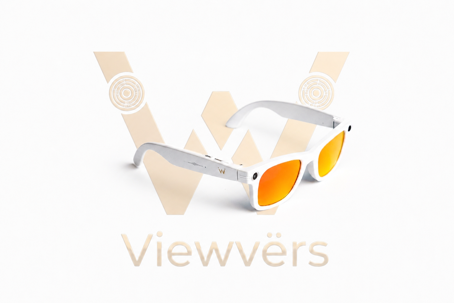 Gafas de sol blancas con lentes naranjas y logo W. Fondo blanco.
