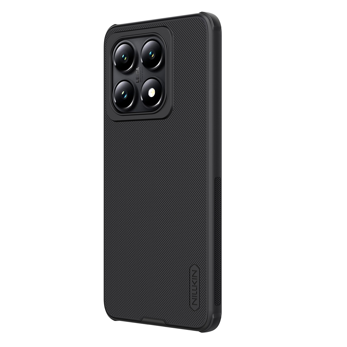 Funda negra para teléfono con cuatro lentes de cámara y patrón texturizado.