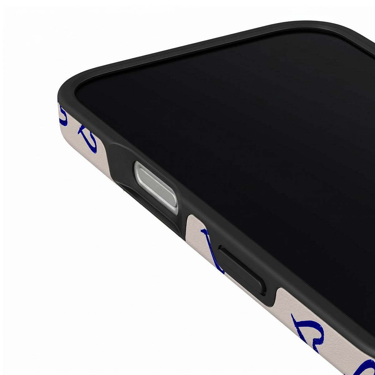 Primer plano de una funda de teléfono con patrón azul sobre fondo claro.