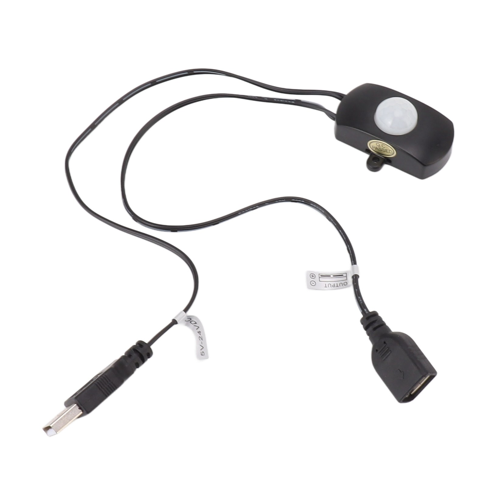 Schwarzer Bewegungsmelder mit USB-Anschluss und Kabeln.
