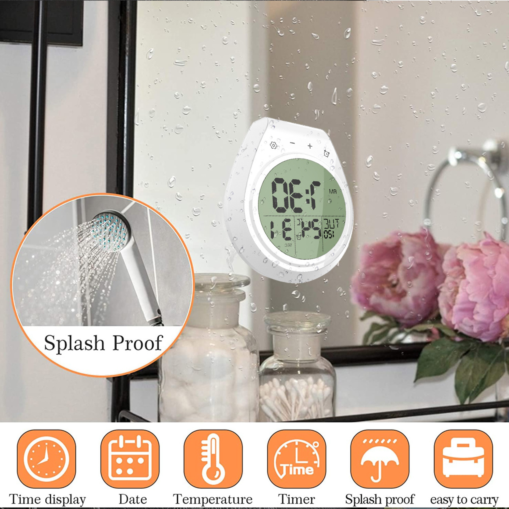 Ein weißer Duschtimer zeigt die Zeit 06:57 und Datum 13:57 an. daneben sind Gläser mit Wattepads und Blumen.