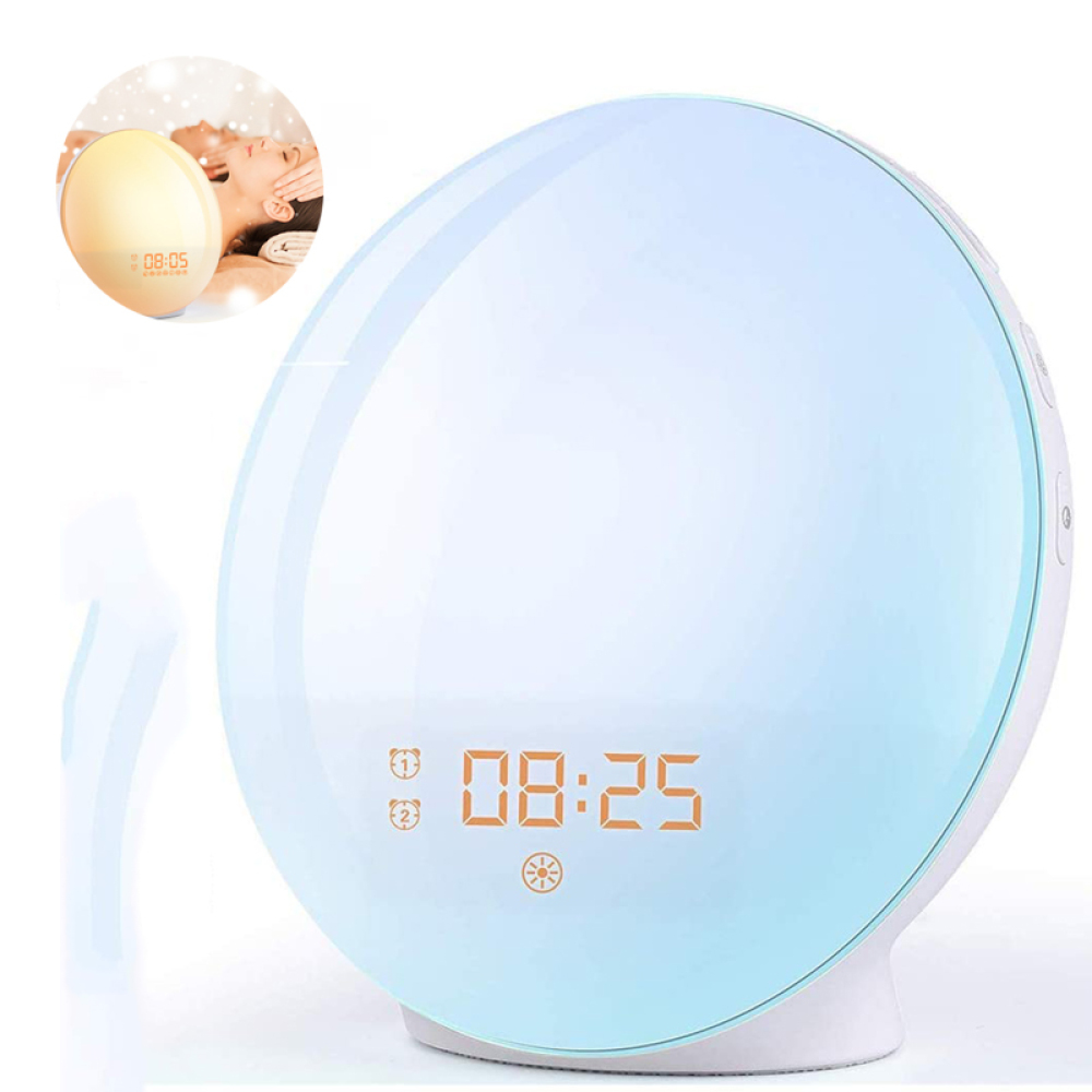 Ein Lichtwecker mit digitaler Anzeige 08:25. Im Kreis daneben eine Frau im Bett.