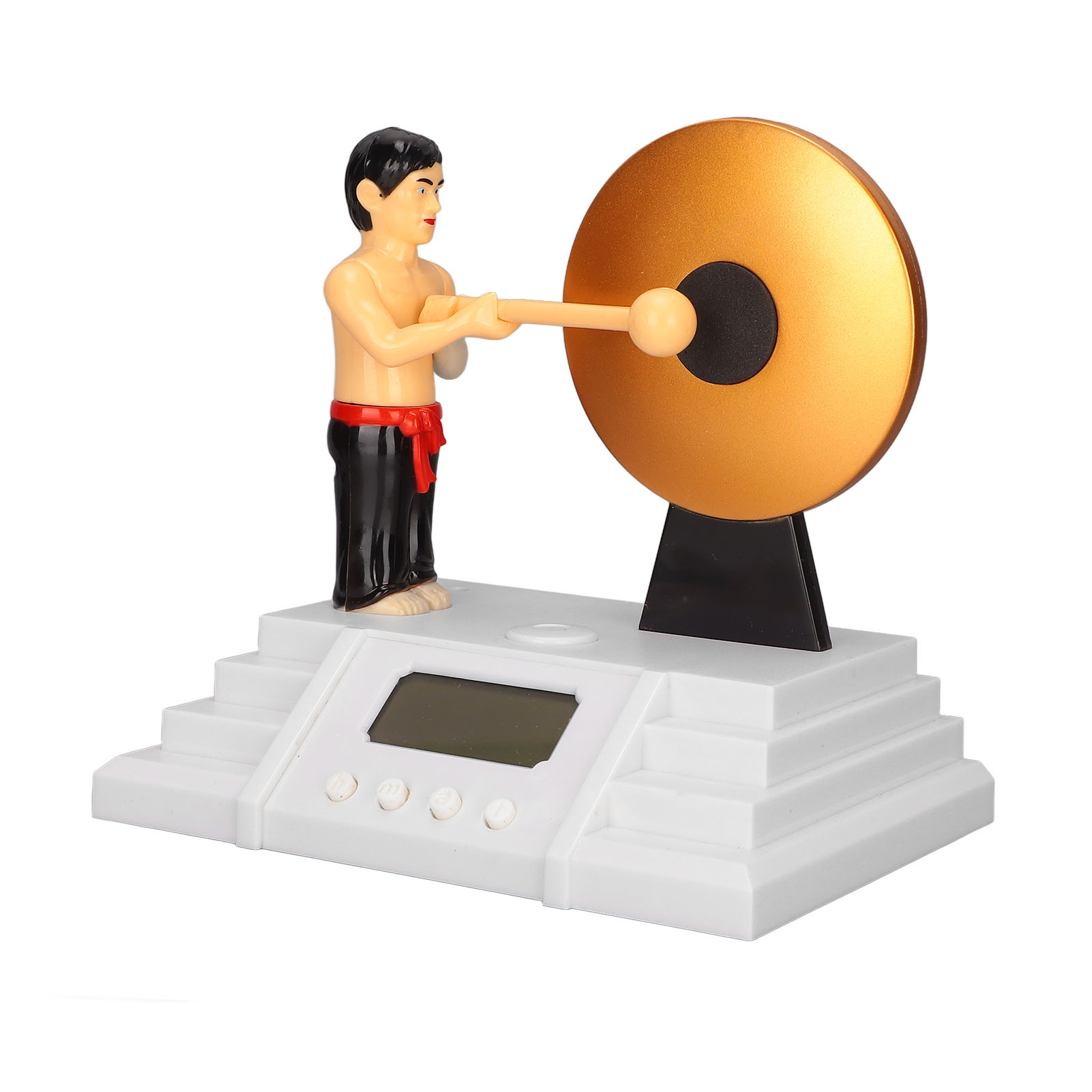 Eine Figur schlägt mit einem Stock auf eine goldene Trommel auf einer weißen Stufenbasis mit einem Display.