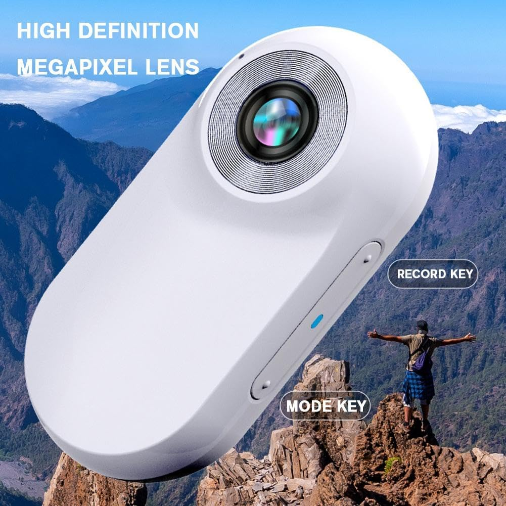 Eine weiße Kamera mit Megapixel-Objektiv steht auf einem felsigen Berggipfel. Eine Person steht dahinter.