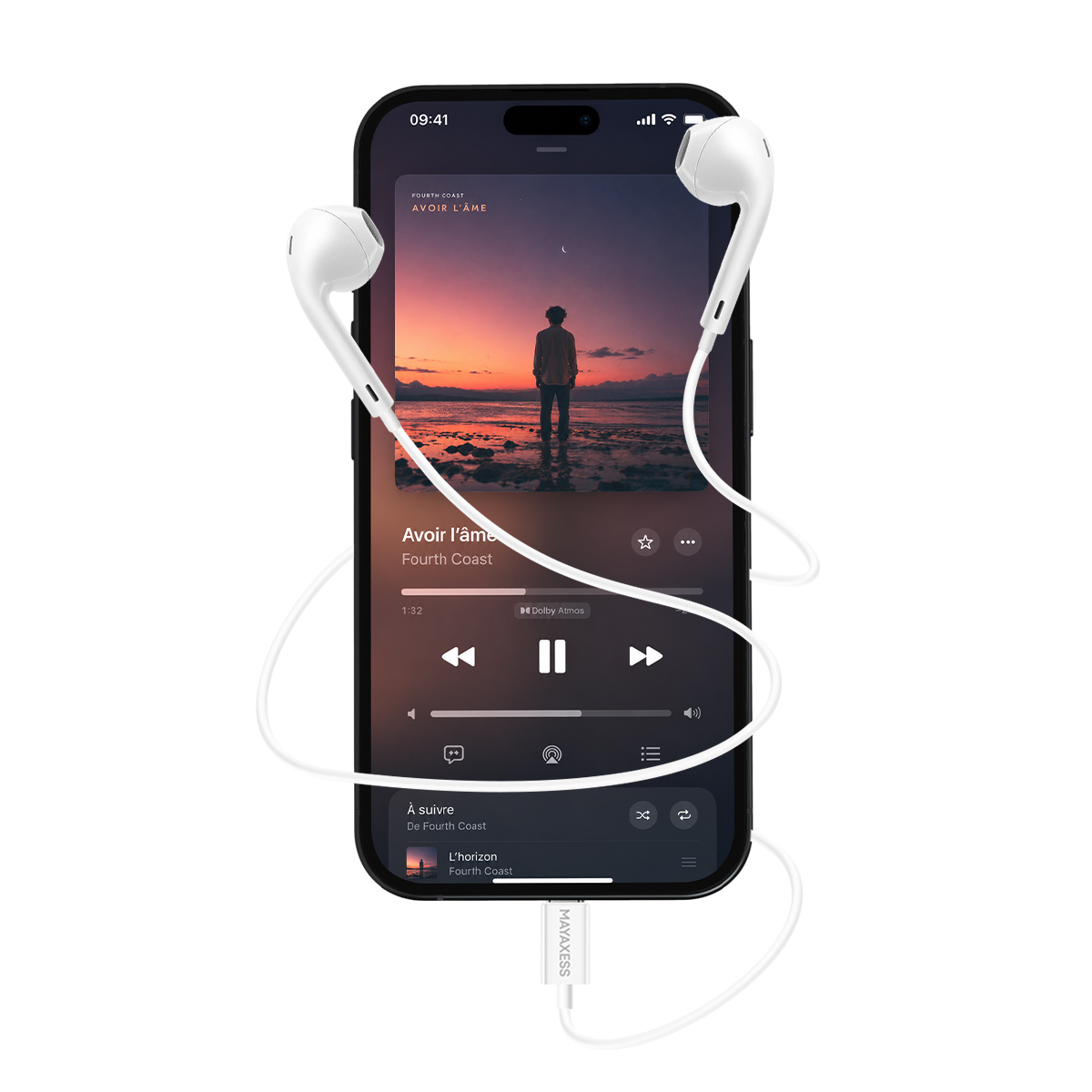 Uno smartphone con auricolari che riproducono musica, con una persona sulla spiaggia.