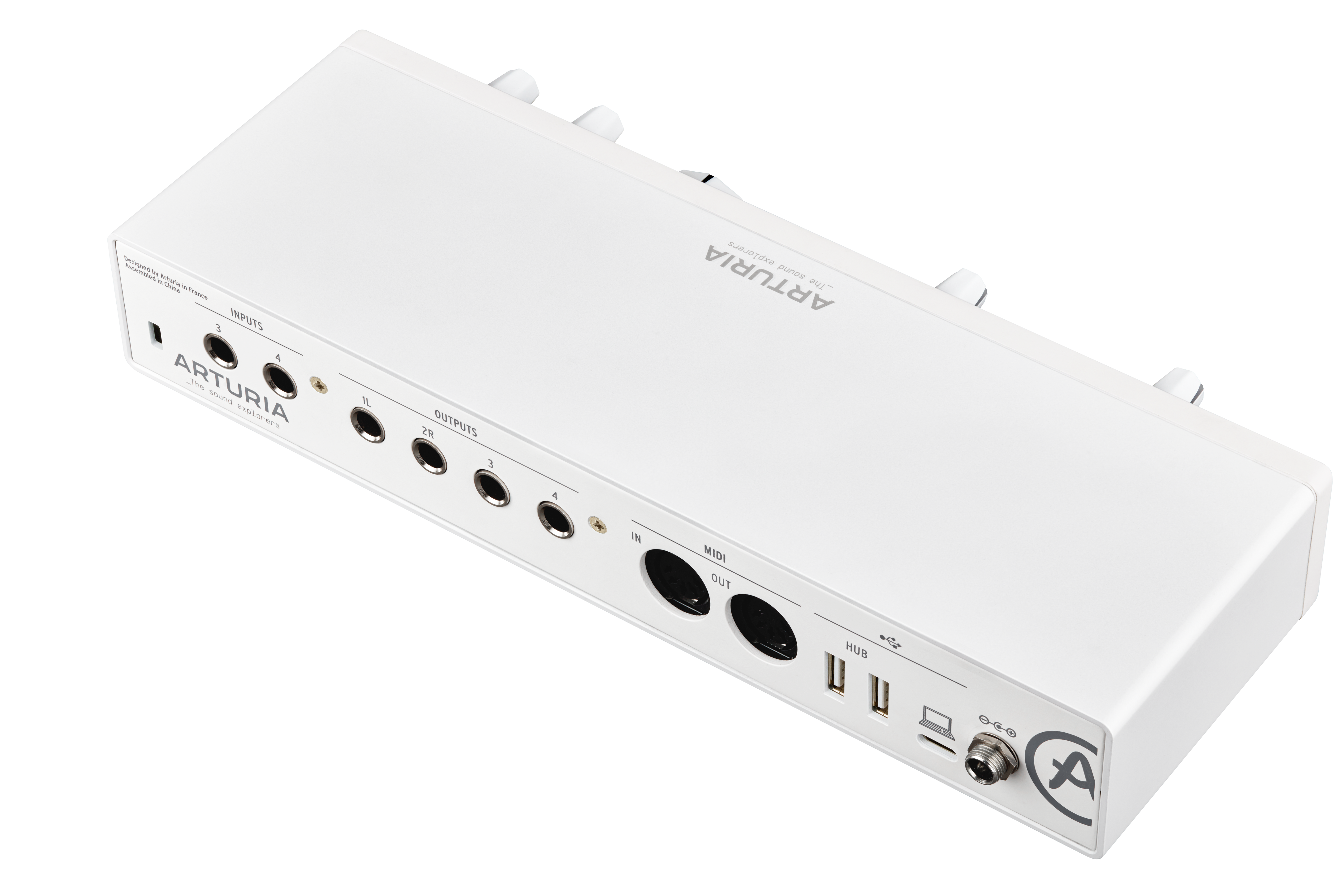 Ein weißes Arturia Audio-Interface mit Anschlüssen wie Inputs, Outputs, MIDI und USB.
