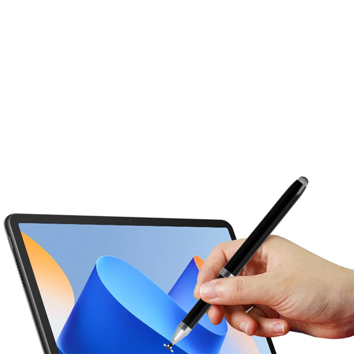 Eine Hand hält einen schwarzen Stift über einem Tablet mit abstraktem blauen Hintergrund.