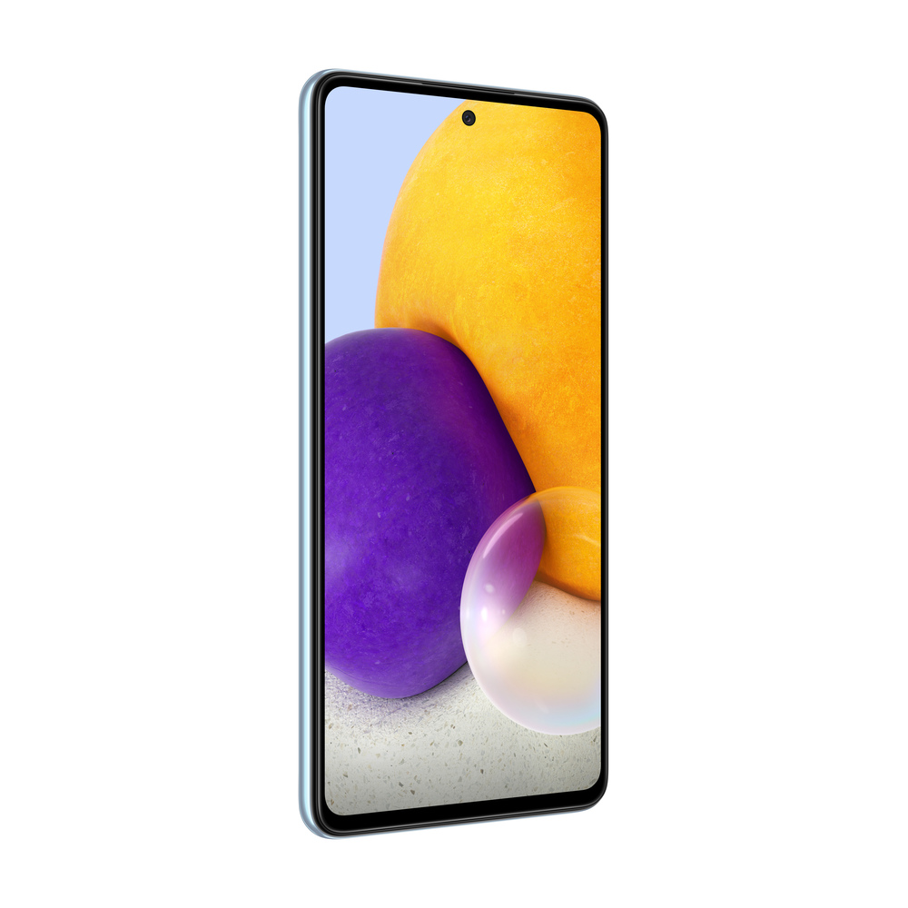 Ein hellblaues Smartphone mit einem Locher-förmigen Ausschnitt, auf einem bunten Hintergrund.