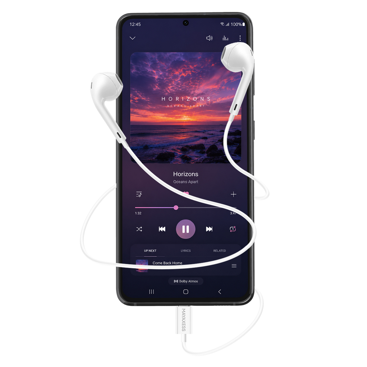 Uno smartphone con auricolari mostra la riproduzione musicale con un'immagine del tramonto.