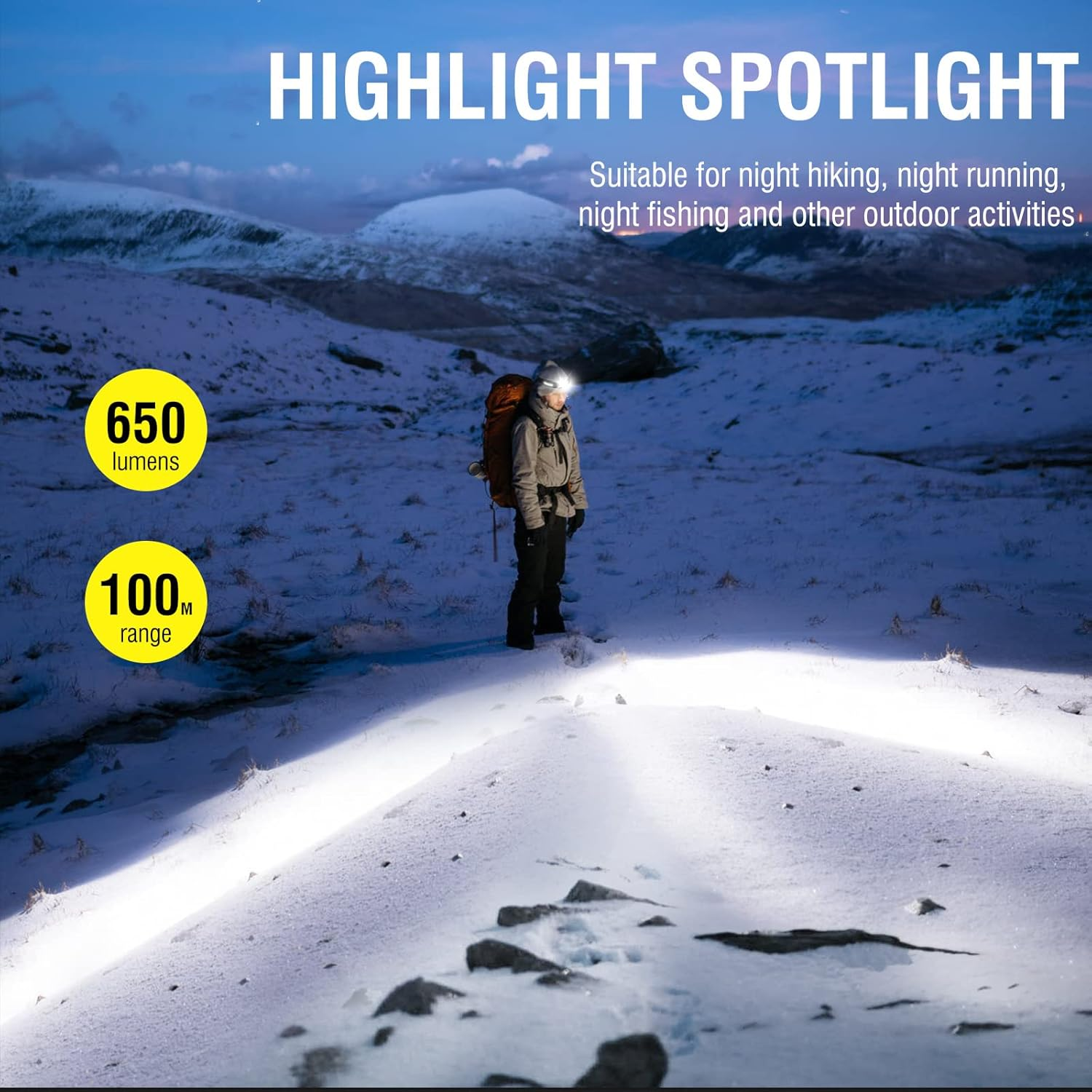 Person mit Stirnlampe im Schnee, 650 Lumen, 100m Reichweite.