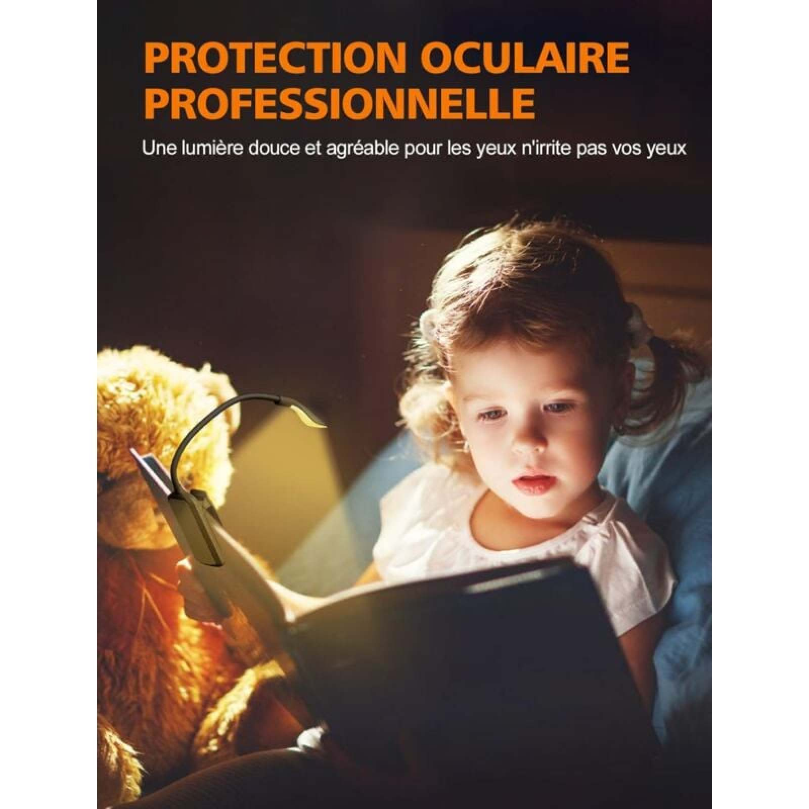 Ein kleines Mädchen liest ein Buch, beleuchtet von einer Klemmleuchte.