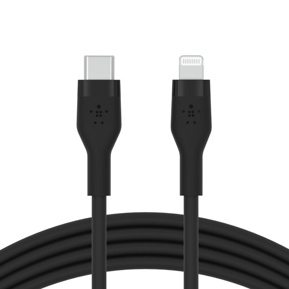 Beyaz arka plan üzerinde iki konektörlü siyah USB-C - Lightning kablosu.