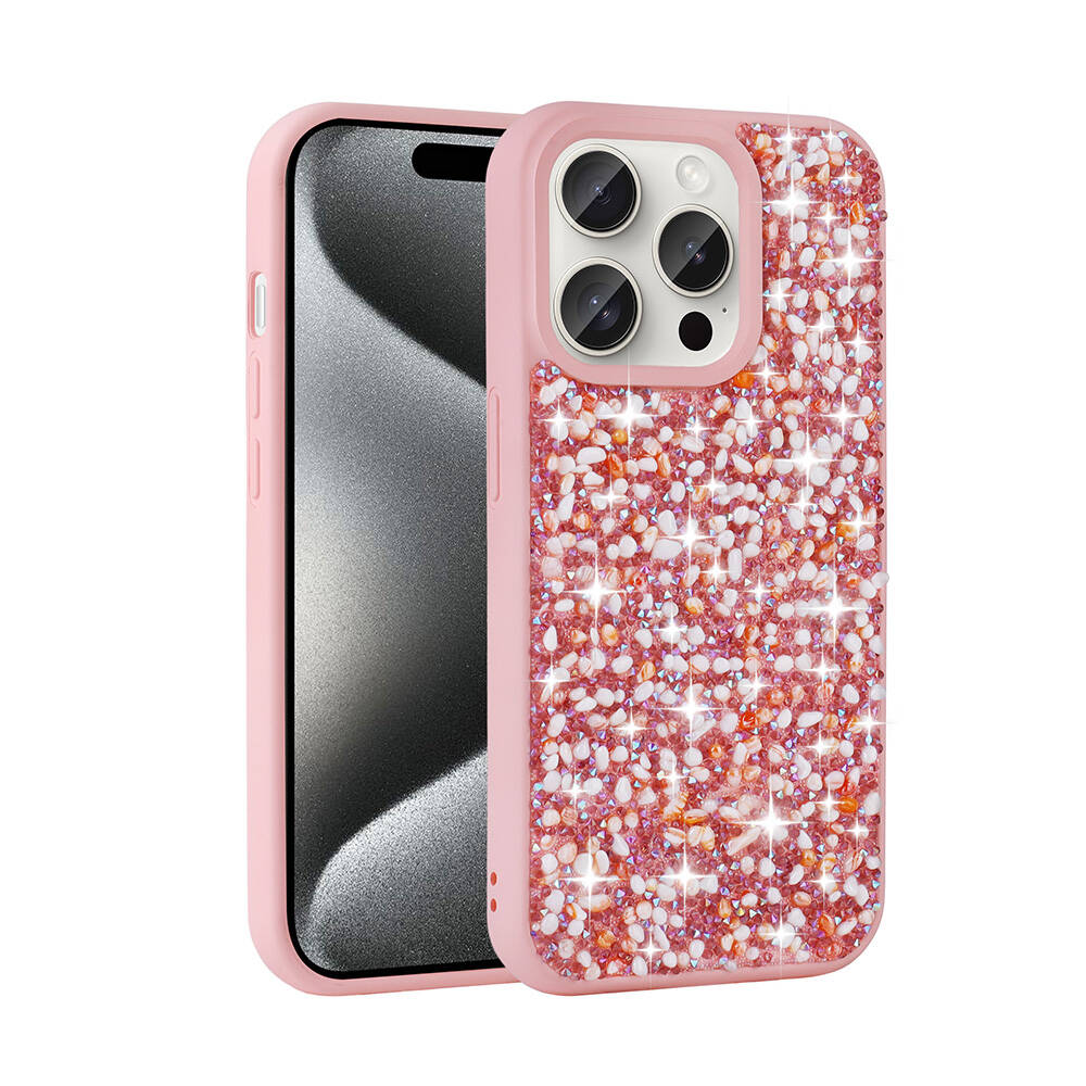 Kameralensleri için kesimli, parlak taşlı pembe iPhone kılıfı.