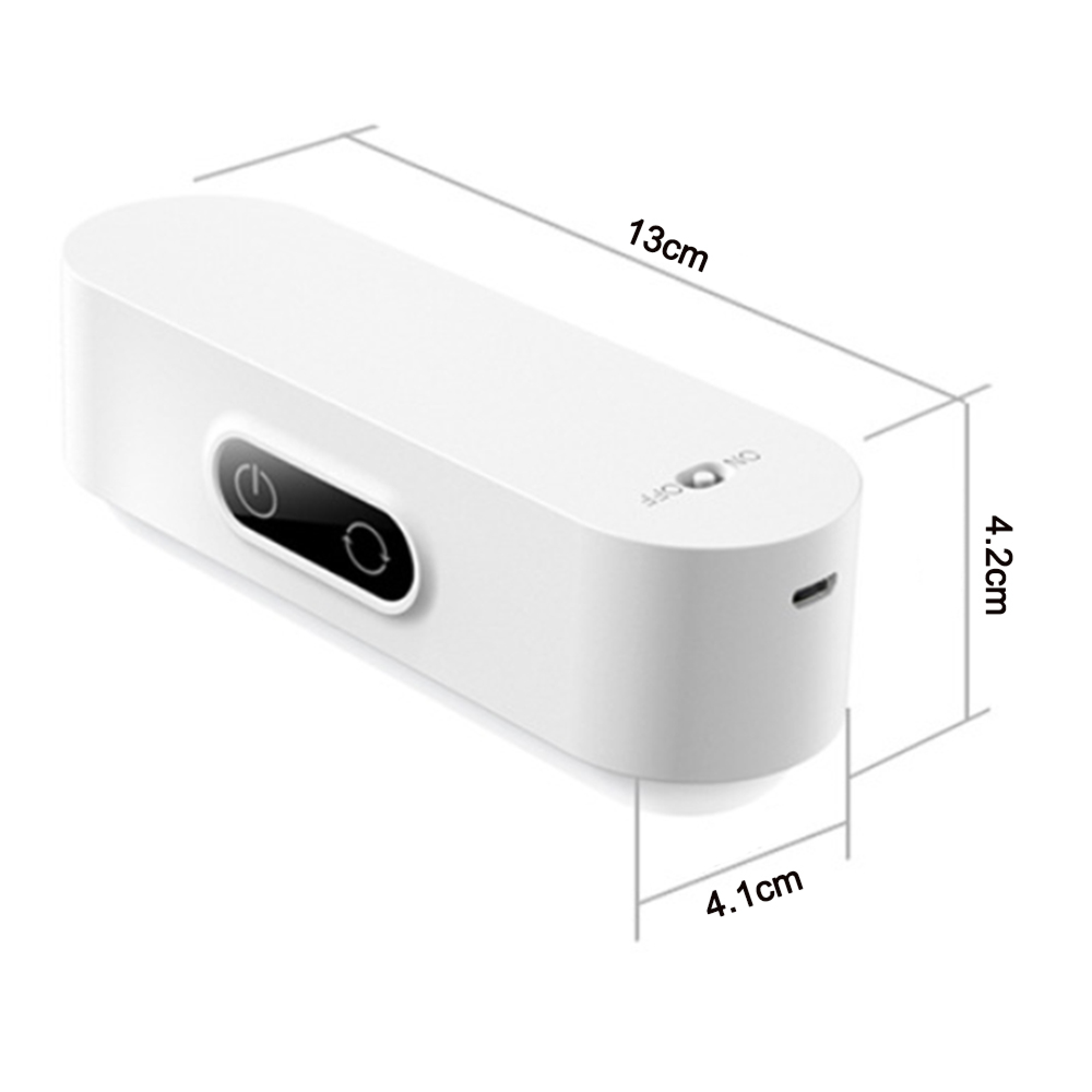 Weißes Gerät mit Maßen 13x4,2x4,1cm, Tasten und USB-Anschluss.