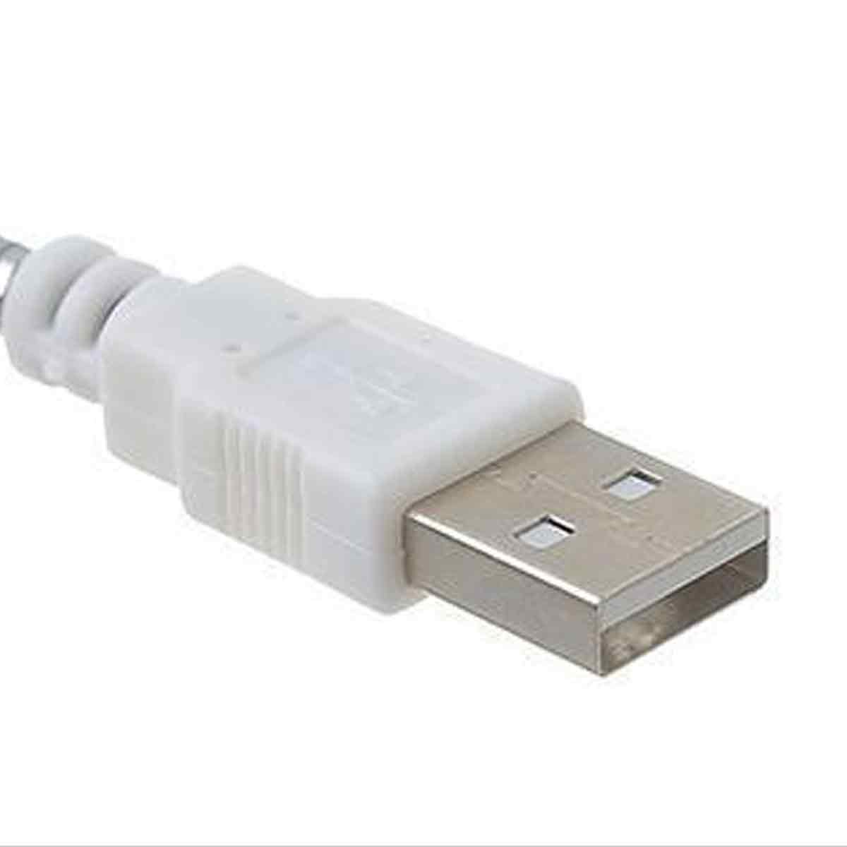 Nahaufnahme eines weißen USB-Kabels mit einem silbernen Stecker.