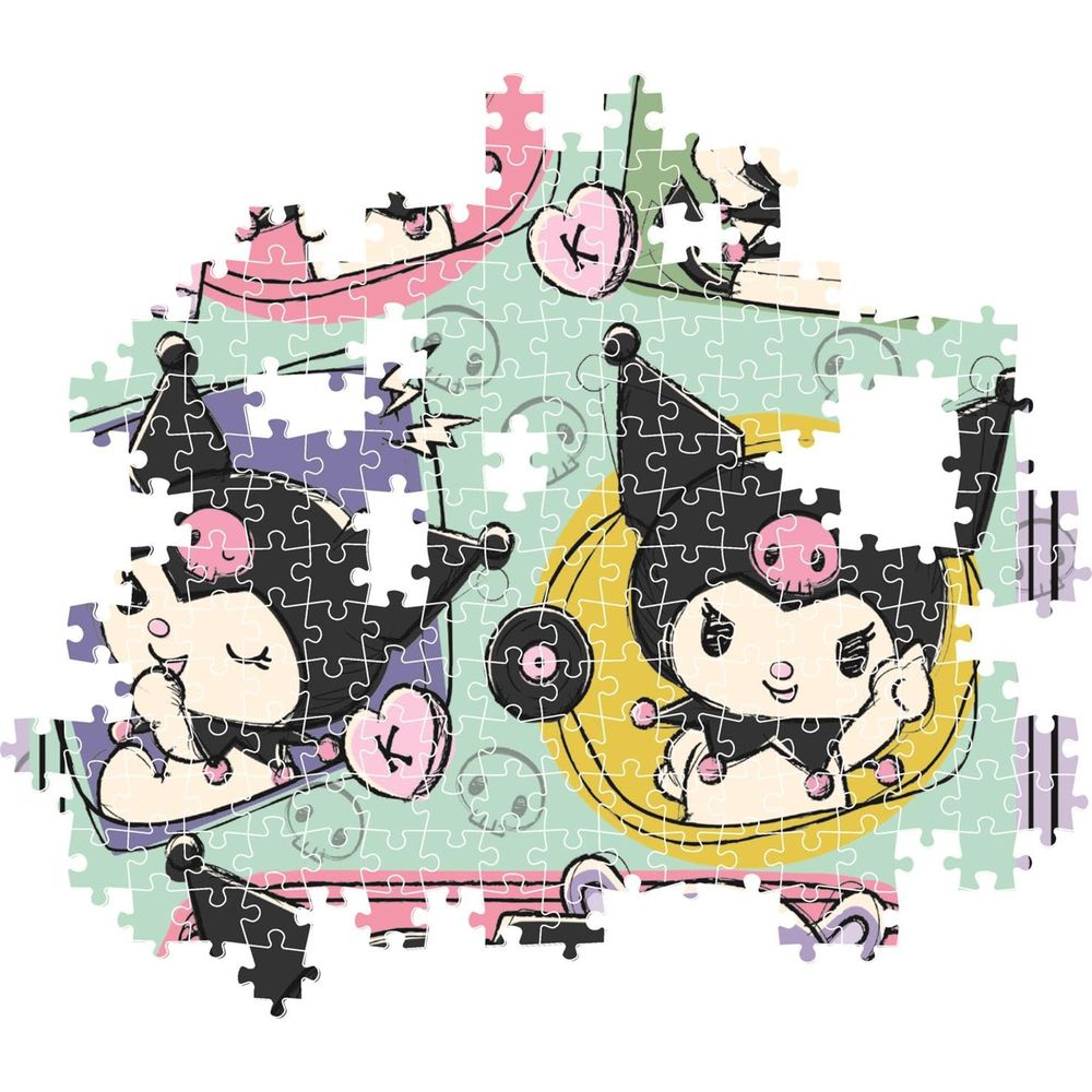 Dos personajes de Kuromi en un rompecabezas sobre fondo verde menta.