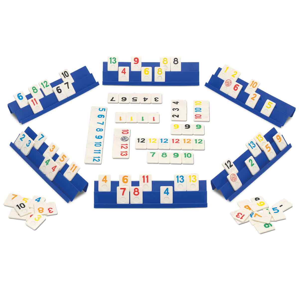 Fichas de juego con números en soportes azules, sobre fondo blanco.