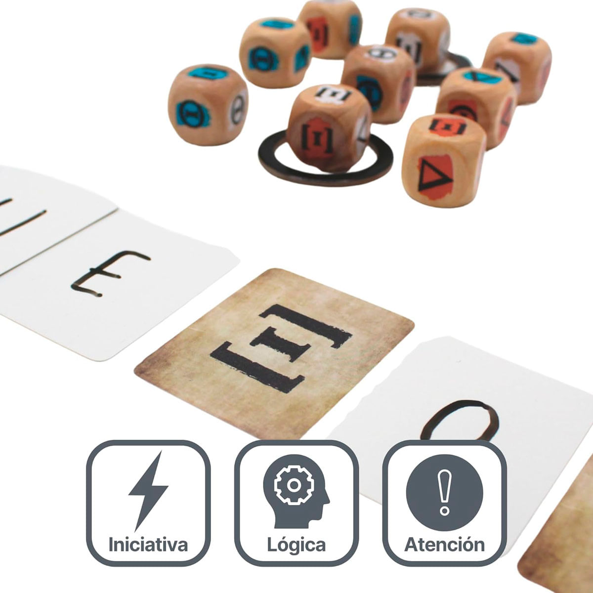 Cubos de madera con símbolos y cartas con letras y símbolos.