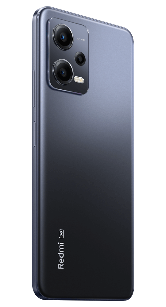 Dunkelblaues Smartphone mit dreifacher Kamera und 48MP-Beschriftung.