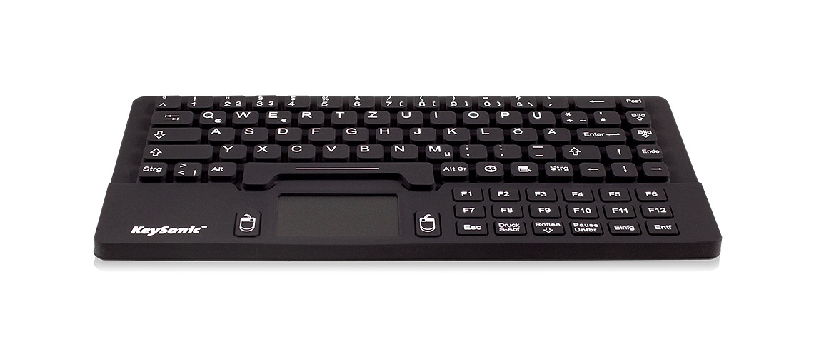 Tastiera nera con touchpad integrato ed etichette sui tasti.