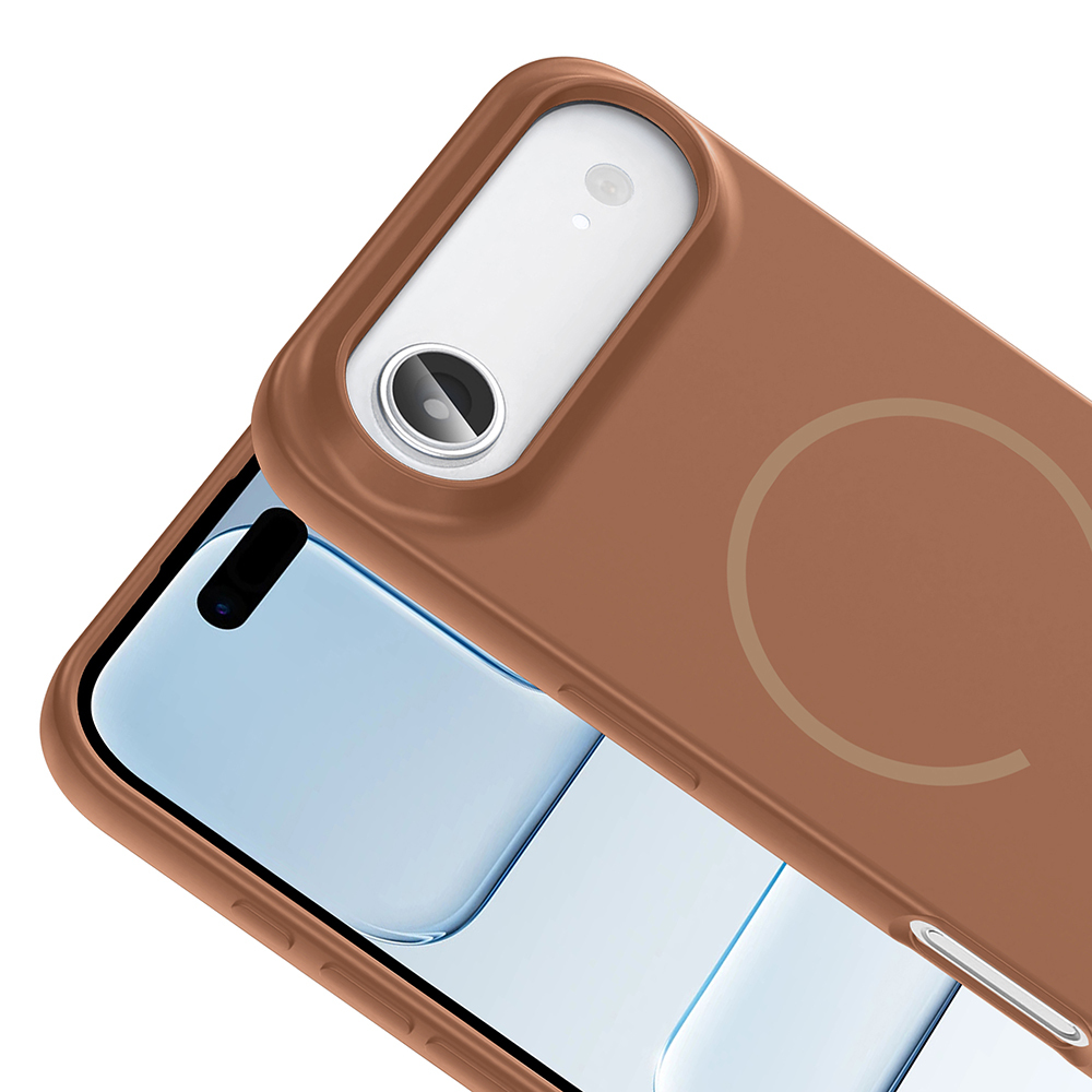Kamera modüllü kahverengi telefon kılıfı ve beyaz zeminde dairesel desen.